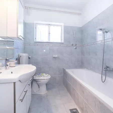 Apartment New! With Shared Pool, *