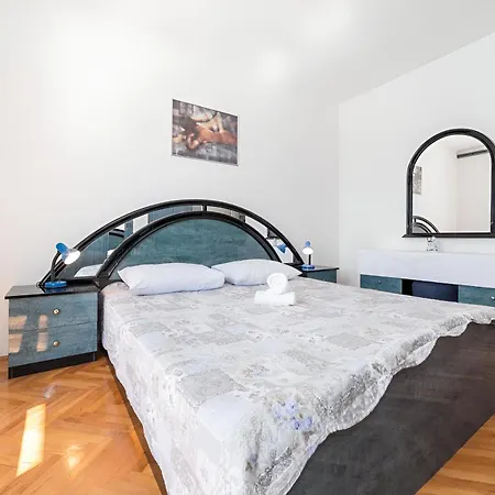 Apartment New! With Shared Pool, *