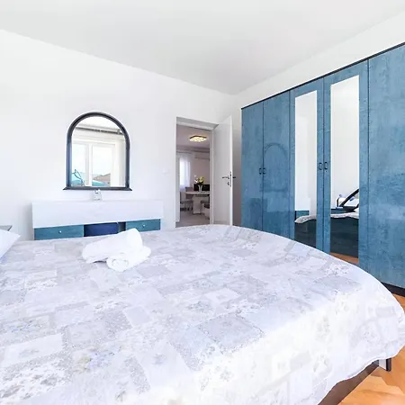 New! With Shared Pool, * Vodice