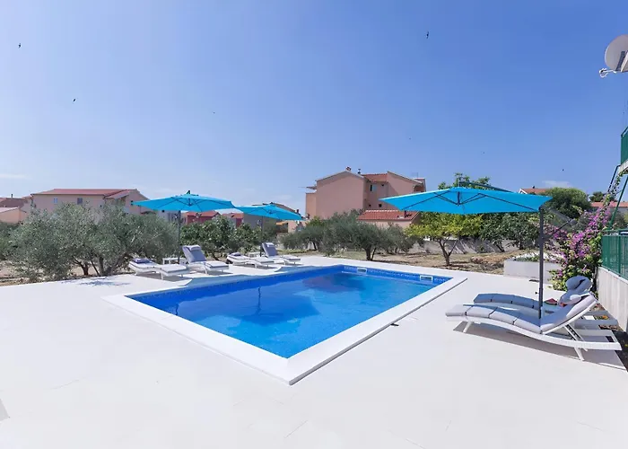 New! With Shared Pool, Vodice