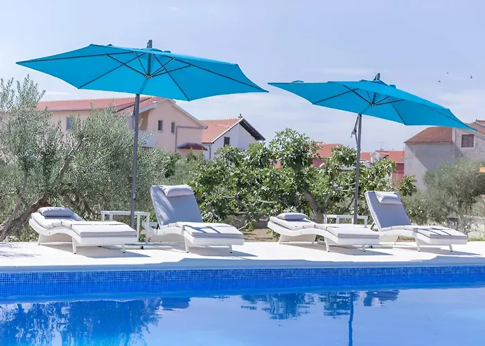 New! With Shared Pool, Апартаменты *